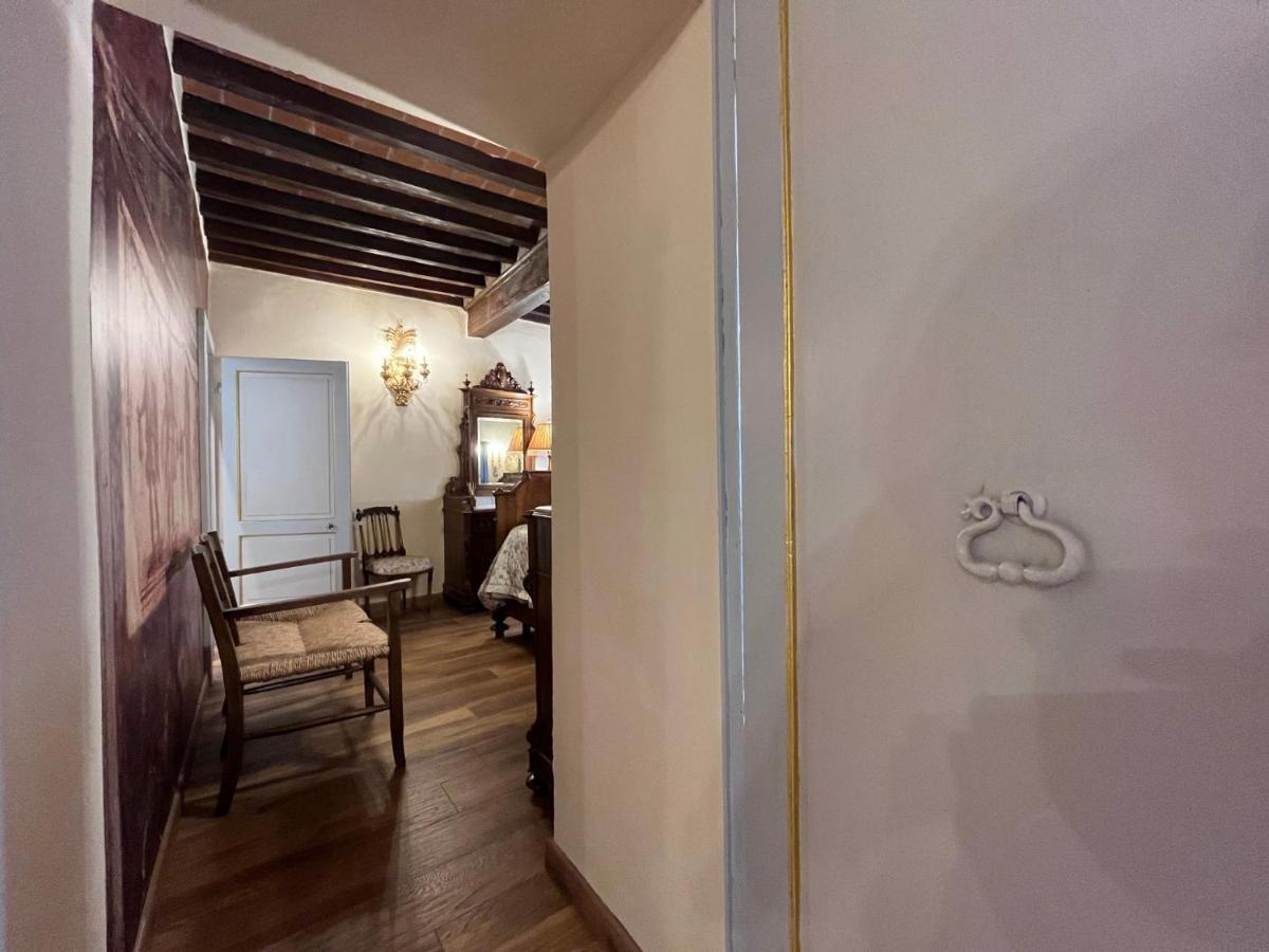 Cortona Suite - The House With Well And The Frescos Palace Buitenkant foto
