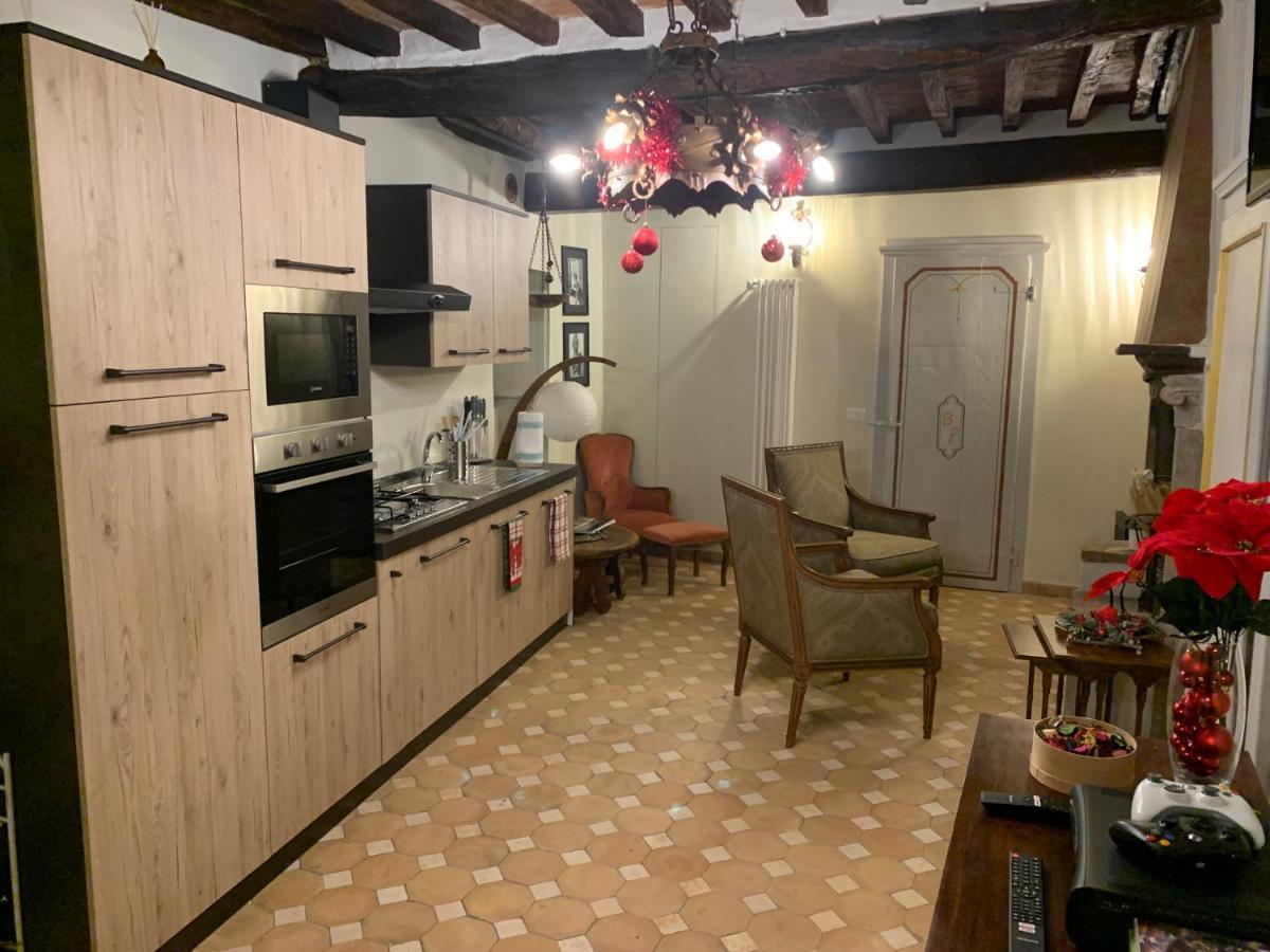 Cortona Suite - The House With Well And The Frescos Palace Buitenkant foto