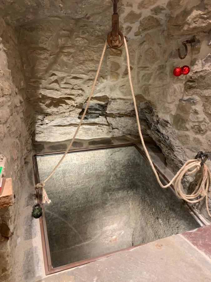 Cortona Suite - The House With Well And The Frescos Palace Buitenkant foto